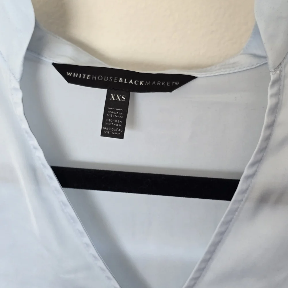 White House Black Market Light Blue Blouse With Rouched Sleeves - Picture 6 of 8